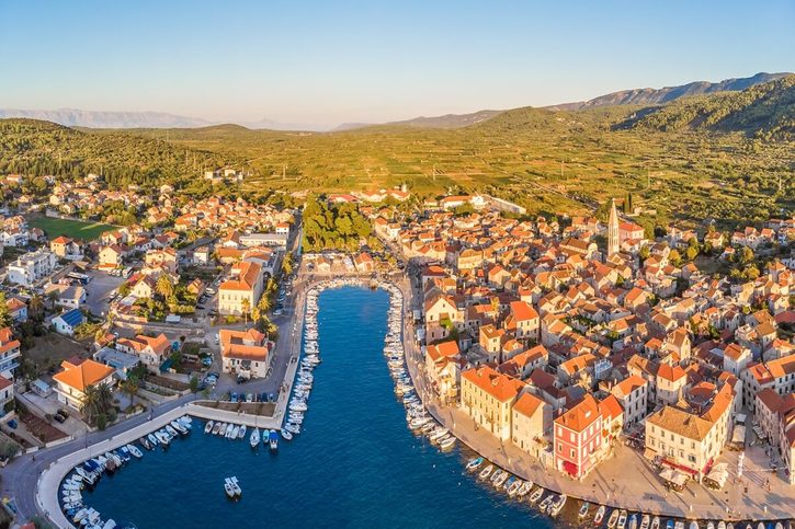 Hvar - Letecký pohled na Stari Grad 