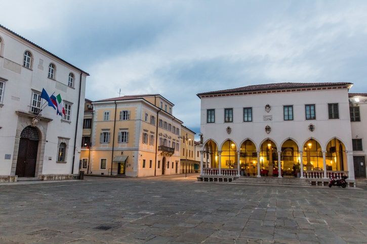 Koper - Palác Loggia na Titově náměstí.