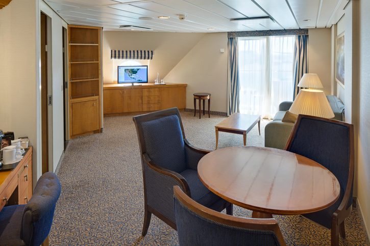 Dvouložnicové Apartmá, obývací část - Brilliance of the Seas