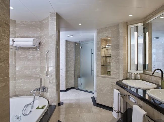 Owner´s Suite, koupelna - Silver Dawn