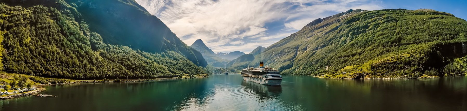 Proplouvání fjordem Geiranger